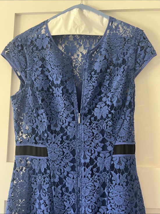 Rebecca Taylor Dresses & Skirts - Rebecca Taylor Royal Blue Floral Lace Midi Dress with Black Waist Accents